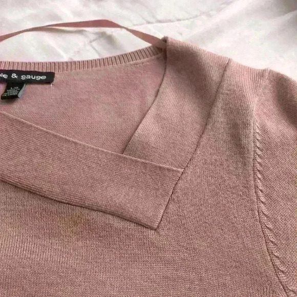 Dusty rose fine knit top NWOT - Picture 3 of 5